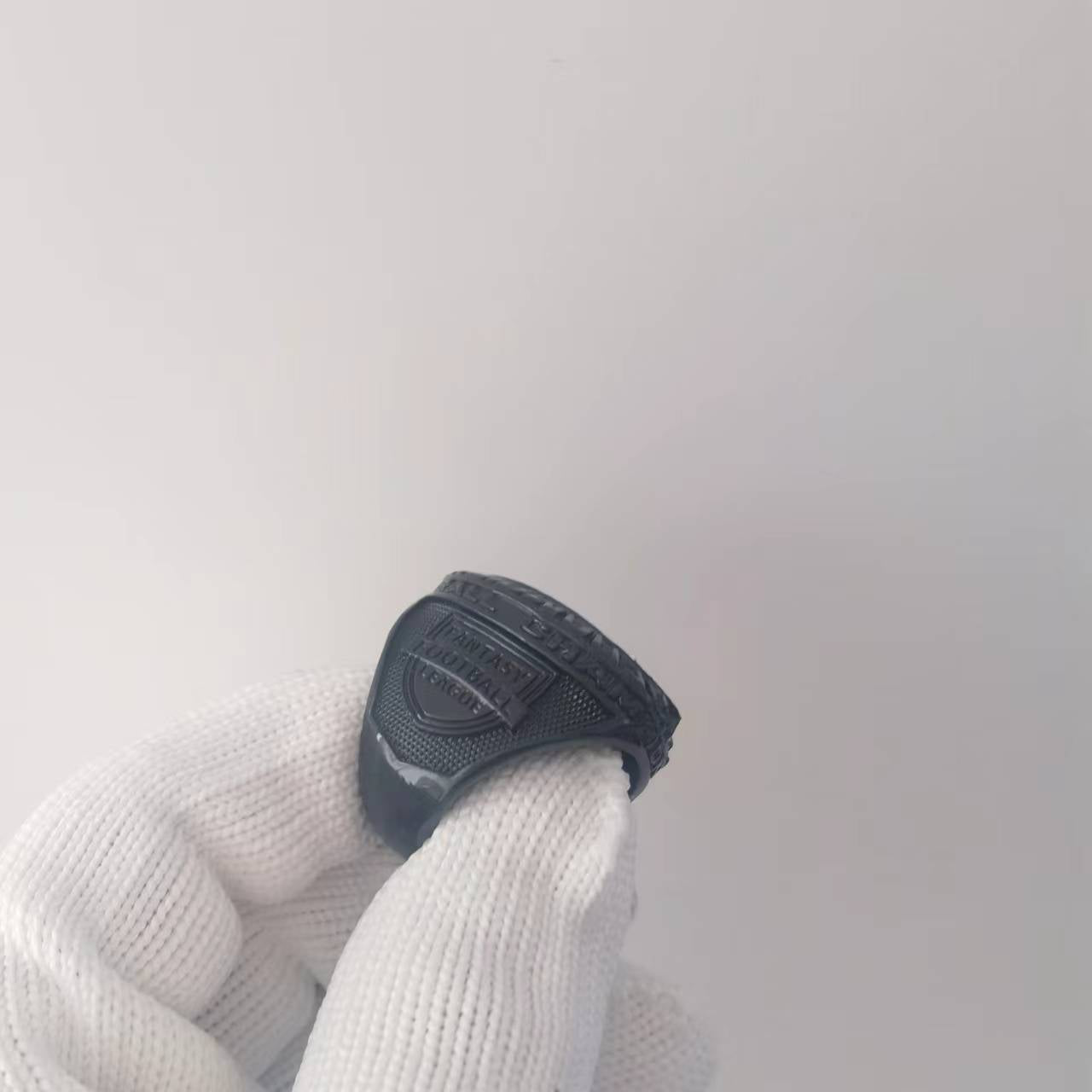 2025 "Black Shadow" Fantasy Champion Ring – Crimson Halo & Gold Edition